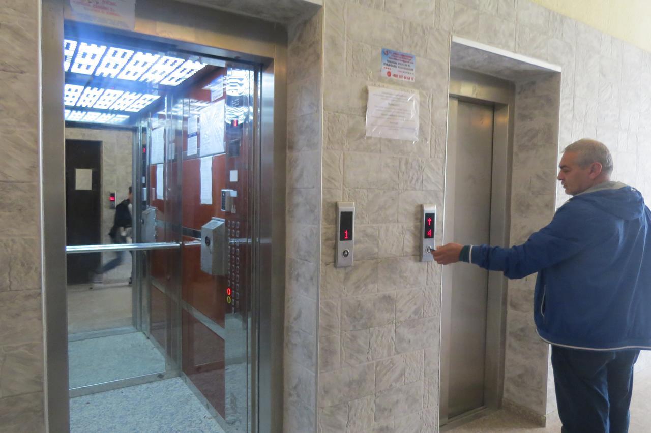 Real Palace 18 Pirosmani Apartament Batumi Zewnętrze zdjęcie